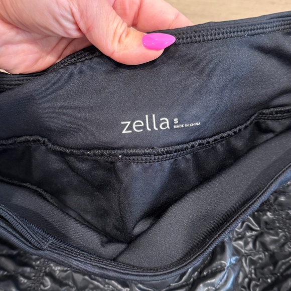 ZELLA Black Quilted Polyester Active Mini Skirt Size Small - Picture 3 of 7